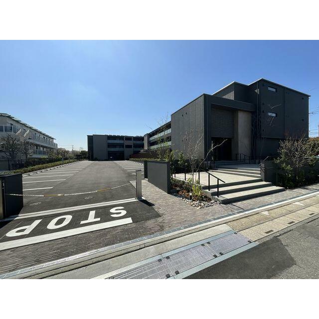 【駐車場ゲート】敷地内駐車場３２台中２９台についてはチェーンゲート内にございます。車の盗難やいたず…