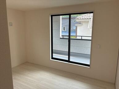 お持ちの家具の配置を考えると洋室のお部屋が暮らしやすいという方に（6号棟）