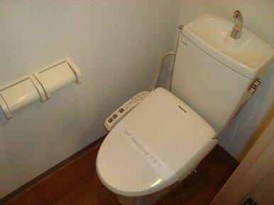 シャワー付トイレ