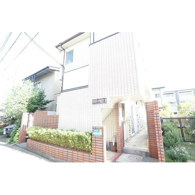 周辺は閑静な住宅街ですので静かな住環境です！