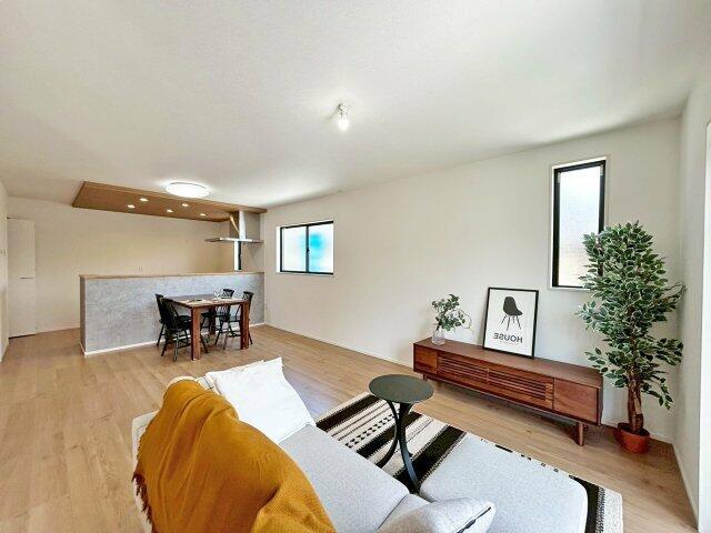 物件画像 北九州市若松区 高須南１丁目 (折尾駅) 2階建 4LDK