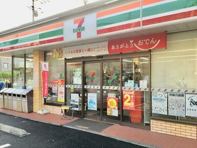 セブンイレブン横浜左近山団地店