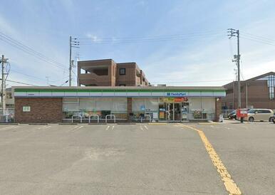 ファミリーマート朝倉西町店