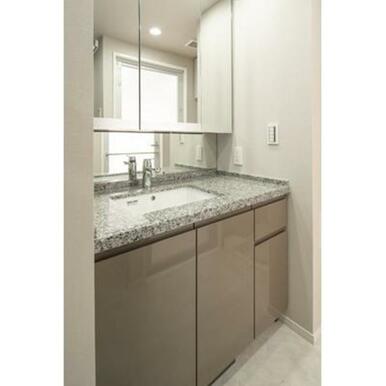 ※写真は同タイプ住戸です。