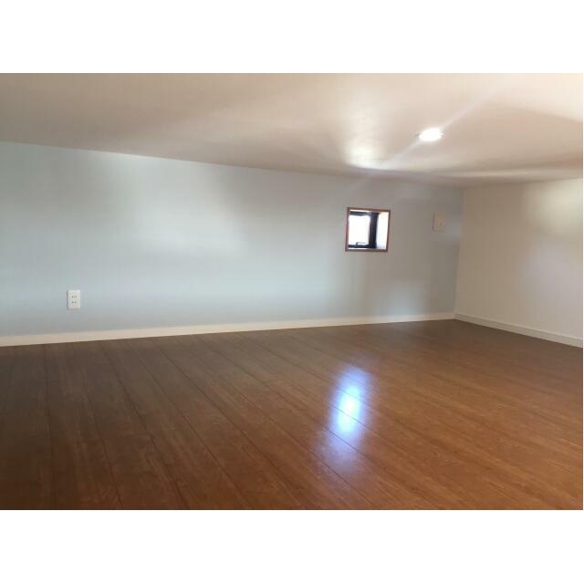 広々小屋裏多目的収納