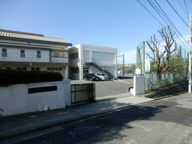 横浜市立あざみ野中学校