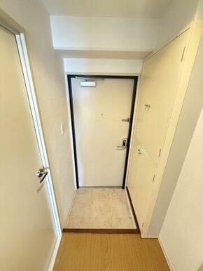 シューズボックス付きの玄関です。