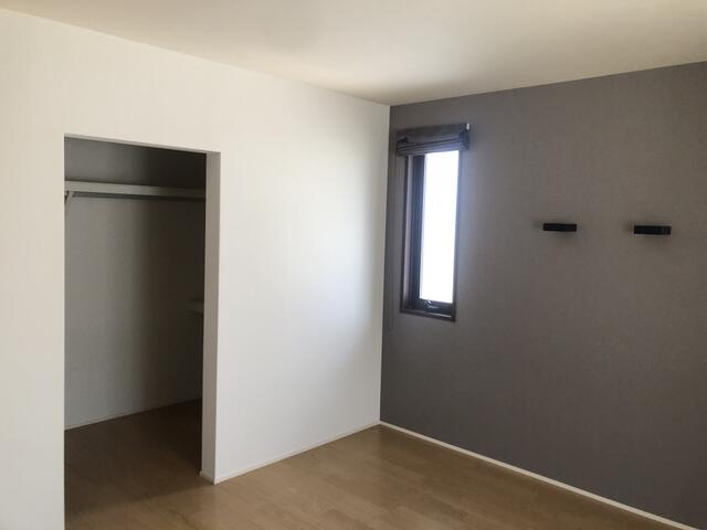 物件画像 直方市 知古３丁目 (筑豊直方駅) 2階建 4SLDK