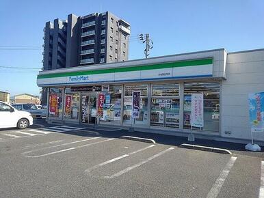 ファミリーマート 宇佐四日市店