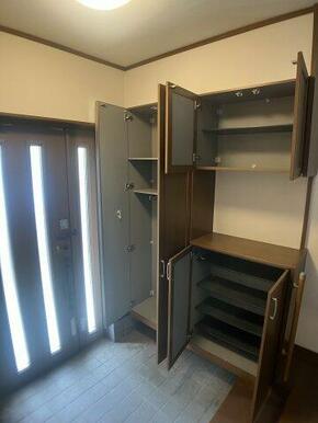 シューズボックスも多くお気に入りの靴がたくさん入りますね