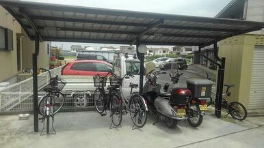 屋根付き駐輪場