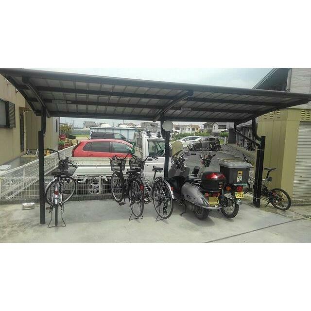 屋根付き駐輪場