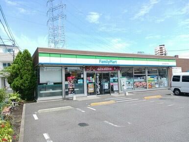 ファミリーマート足立本町４店
