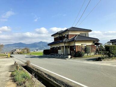 前面道路