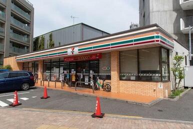 セブンイレブン渋谷本町3丁目店