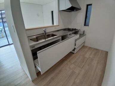 対面式キッチンなので会話も弾む♪