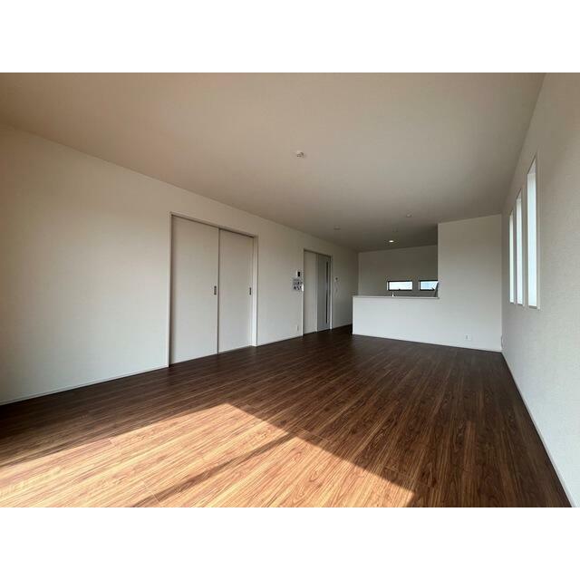 笑顔が溢れる、心和むリビング（7号棟）