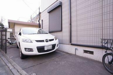 敷地内駐車場もございます。空き状況については株式会社守屋住宅　大宮西口駅前店までお問い合わせ下さい！