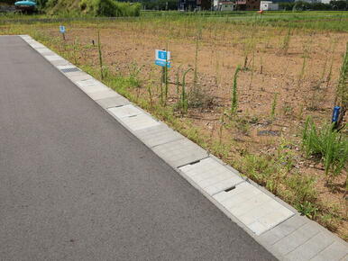 前面道路・側溝