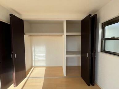 使いやすい収納がございます