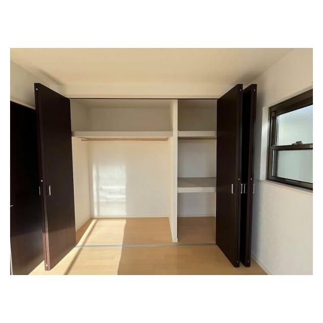 使いやすい収納がございます