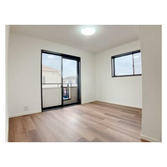 2F南西側洋室　別角度