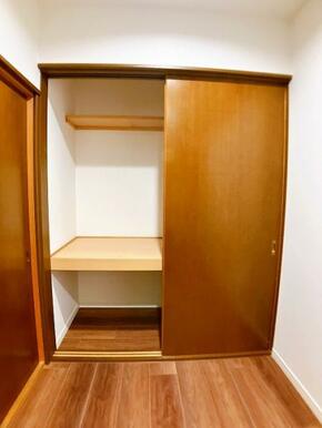 納戸　収納