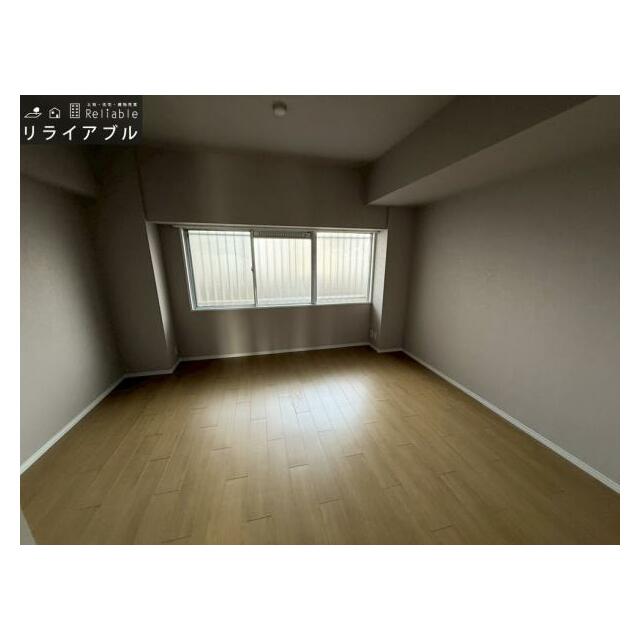 広々としたリビングと使い勝手の良い居室。メリハリのある暮らしが叶います。