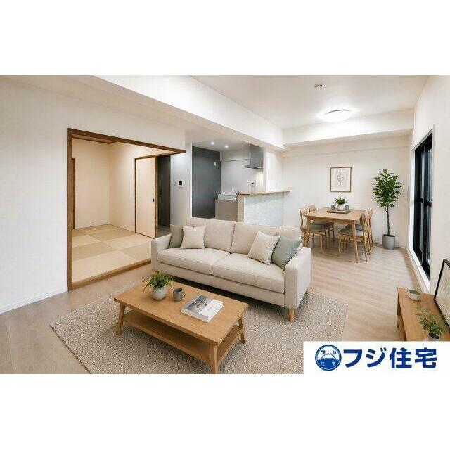 LDK：バーチャルステージング画像（AI合成）です。合成された家具等は販売価格に含まれません。
