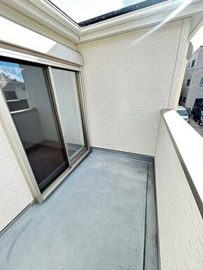 「バルコニー」西向きバルコニー