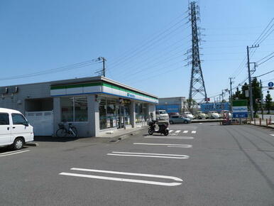 ファミリーマート寒川一之宮南店