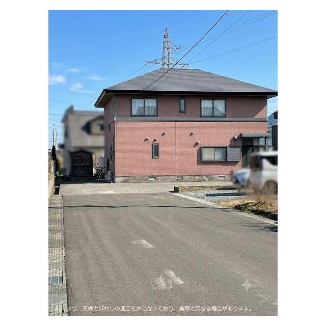前面道路はむつ市道です。