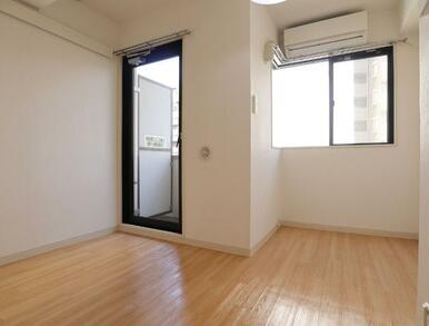 居室 ※同物件・同仕様画像