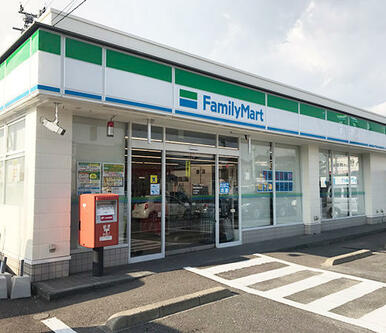 ファミリーマート郡山本町店