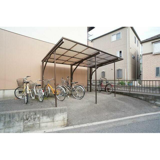 屋根付きサイクルポートもご用意しております。