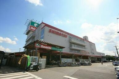 【島忠ホームセンター大宮本店】徒歩９分（７００ｍ）。便利で使えるＧｏｏｄｓが豊富のお店です。