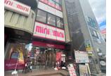 情報提供会社