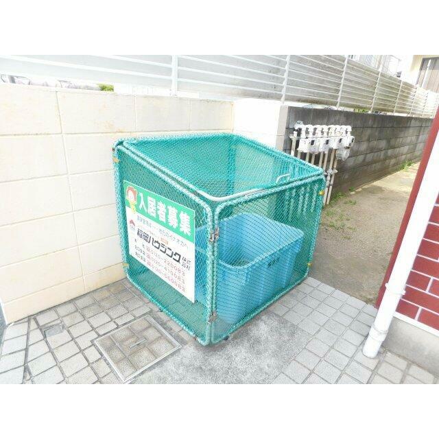 敷地内ゴミ捨て場あり