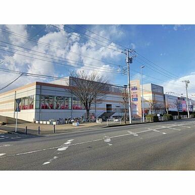 そうてつローゼンひなた山店