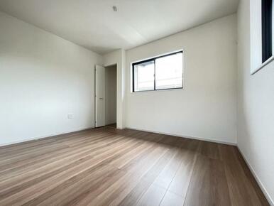 2階にはお部屋が3部屋！全部屋に収納が付いています＾＾