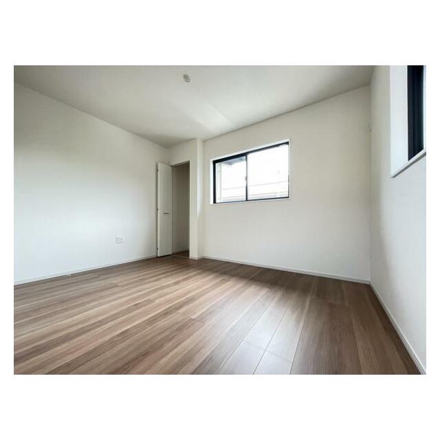 2階にはお部屋が3部屋！全部屋に収納が付いています＾＾