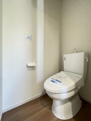 毎日使うからこそ汚れにくくお手入れもしやすい設計の洗浄便座＾＾