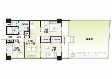 戸建て感覚の４４㎡専用庭が付いています！