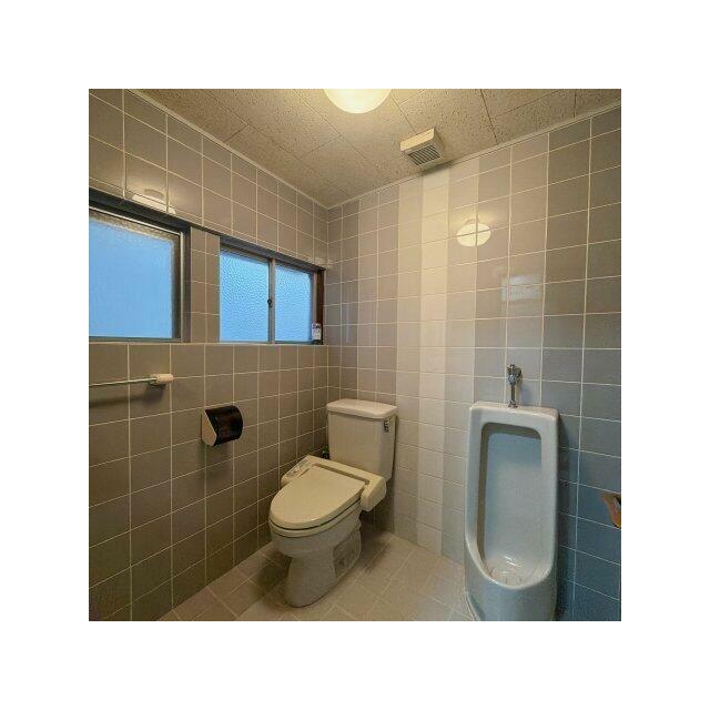 トイレは便利な手洗い付き！