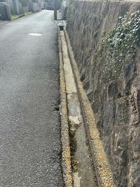 東側位置指定道路