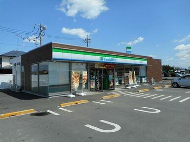 ファミリーマート小山田間店
