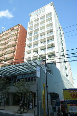 外観（鉄筋コンクリート造12階建てのオートロック付きマンションになります）
