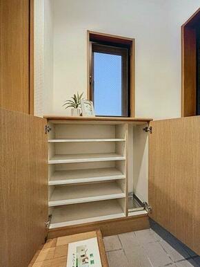 靴入※家具・小物はイメージです