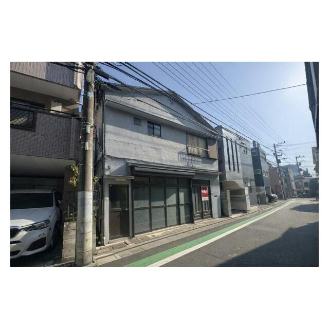 前面道路を含めた現地写真です。ぜひ周辺環境も併せてご覧ください。