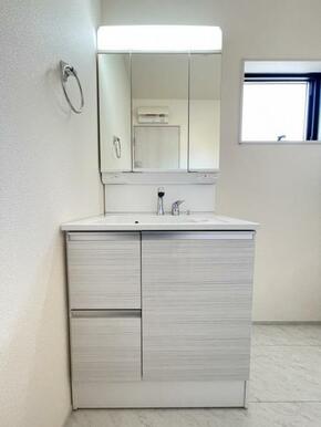 水が流れやすく汚れがたまりにくい設計でお手入れもらくらくです！